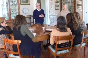 Prof. M.Caiazzo korrigiert Aufgaben