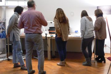 Die Studenten sind eingeladen selbst auf Erkundingstour zu gehen.